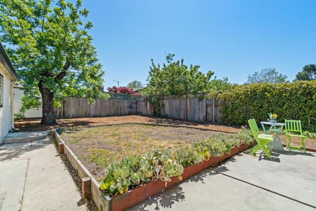 130 Parnell Street, Santa Cruz CA: https://media.crmls.org/mediaz/ddbf7b7b-5384-49de-92f7-93fd9be3a85a.jpg