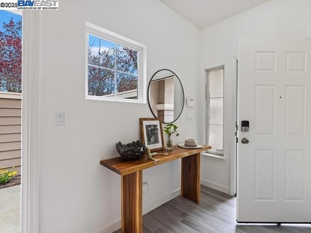 130 Sutter Creek Ln, San Ramon CA: https://media.crmls.org/mediaz/ddc092b4-1289-4ea9-b973-4dd6acfb504f.jpg