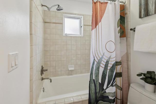 106 Second Street, Los Altos CA: https://media.crmls.org/mediaz/ddc192e6-2486-462d-bf73-85ba7edb954d.jpg
