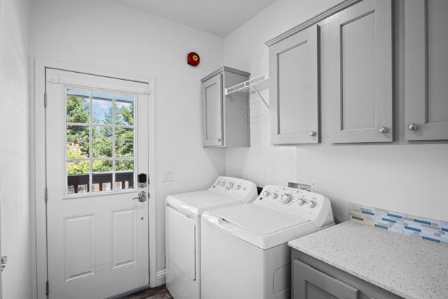 12320 Highland Estates Lane, San Martin CA: https://media.crmls.org/mediaz/ddc19a40-05fa-40fa-87a4-786edf9bc888.jpg