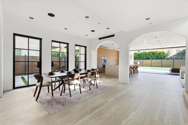 Detail Gallery Image 11 of 52 For 160 N Stanley Dr, Beverly Hills,  CA 90211 - 5 Beds | 5/1 Baths