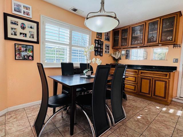 2259 Oceana Boulevard, Pacifica CA: https://media.crmls.org/mediaz/ddc1e3dd-4f6c-41c3-91d1-cb83ca1077b7.jpg