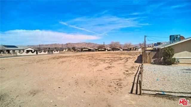 0 Straight Arrow Road, Apple Valley CA: https://media.crmls.org/mediaz/ddc2a8f3-48f2-481c-befe-aaeb4be7bd6f.jpg