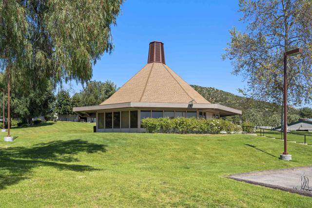 24849 Pappas Rd, Ramona CA: https://media.crmls.org/mediaz/ddc345c5-b967-47aa-a827-422c65a4dd17.jpg