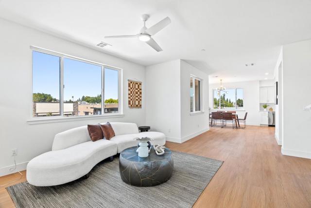 927 Woodside Road, Redwood City CA: https://media.crmls.org/mediaz/ddc35e15-1208-4bc2-9ef3-f14728f69f3b.jpg