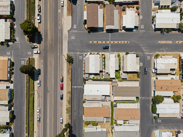 262 Gershwin Lane, Ventura CA: https://media.crmls.org/mediaz/ddc4865e-2e91-4f25-8190-fb68c9379d19.jpg