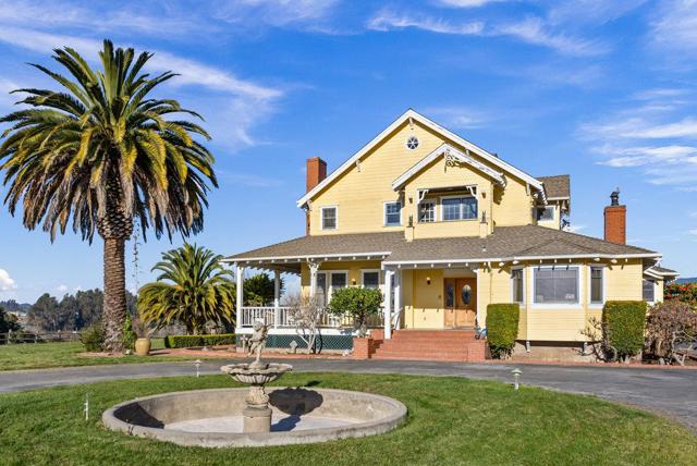 180 Dicicco Terrace, Watsonville CA: https://media.crmls.org/mediaz/ddc577de-4065-4e0e-a255-75ce370c267d.jpg