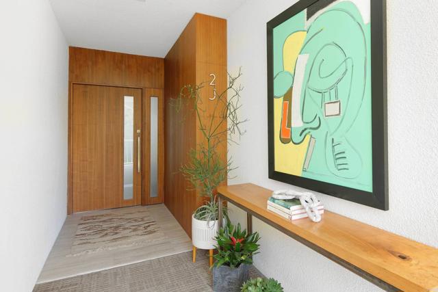 1001 Genter, La Jolla CA: https://media.crmls.org/mediaz/ddc59a14-ac3c-4e51-abb3-4377758ae1b7.jpg
