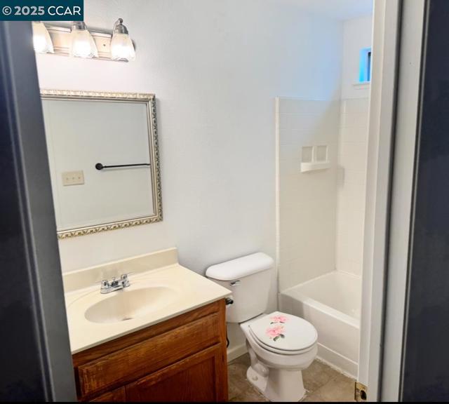 5108 Vigna Way, Salida CA: https://media.crmls.org/mediaz/ddc636f6-f1af-44dc-8cfc-11091bccd765.jpg
