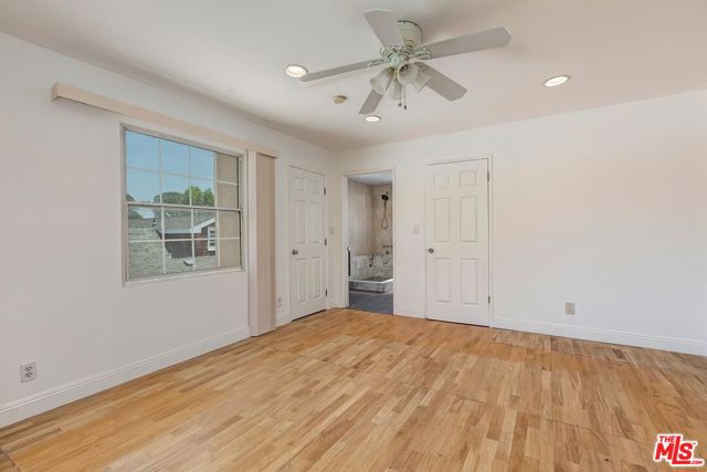 5049 Hesperia Avenue, Encino CA: https://media.crmls.org/mediaz/ddc67174-a179-442c-a80f-dce8fe57f8e0.jpg
