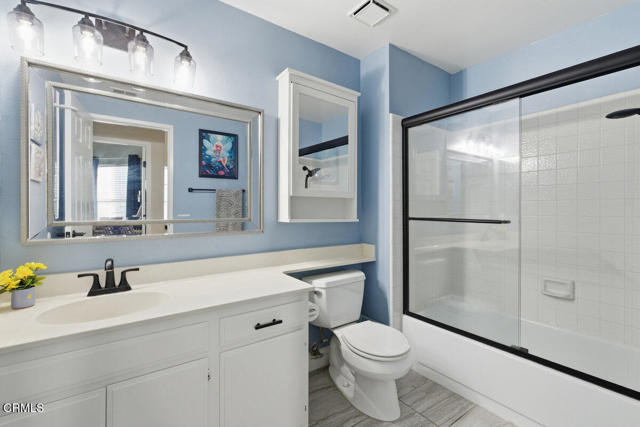 9813 Sweetwater Lane, Ventura CA: https://media.crmls.org/mediaz/ddc71aaf-3dbb-4b4c-a9b9-0c97370f72e2.jpg