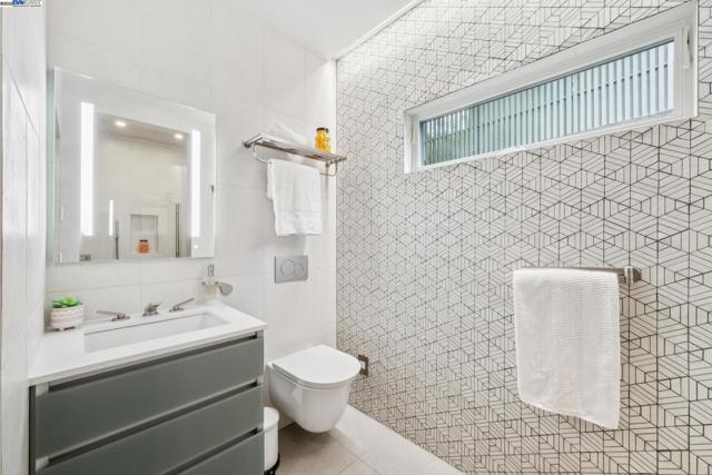 198 BRET HARTE ROAD, Berkeley CA: https://media.crmls.org/mediaz/ddc7c45c-2225-447e-9856-d2eea465cee5.jpg