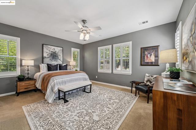 1027 Azuar Drive, Vallejo CA: https://media.crmls.org/mediaz/ddc7c6df-b2a7-43d9-8214-e616d3af744a.jpg