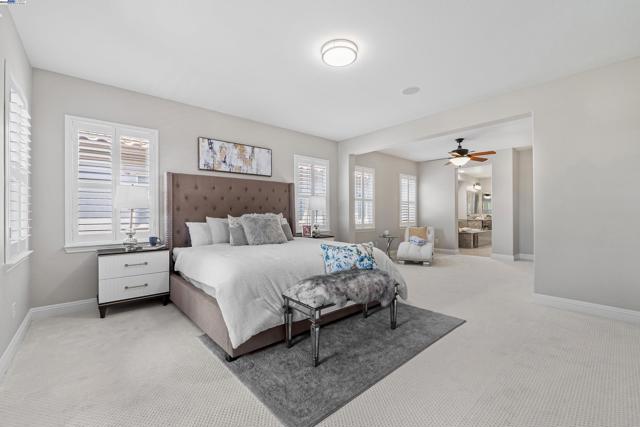 7818 Kennard Ln, San Ramon CA: https://media.crmls.org/mediaz/ddc7fb2c-e09c-4566-85ae-db771e1642bc.jpg