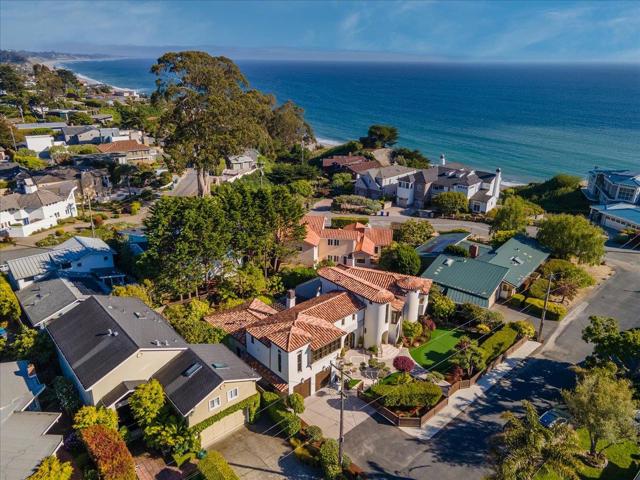 106 Farley Drive, Aptos CA: https://media.crmls.org/mediaz/ddc92d3f-e4a4-4d38-b5dd-d0dfb82c10f0.jpg