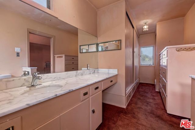 639 S Bundy Drive, Los Angeles CA: https://media.crmls.org/mediaz/ddc933a8-0fd7-4e8c-9426-d6c760afbf95.jpg