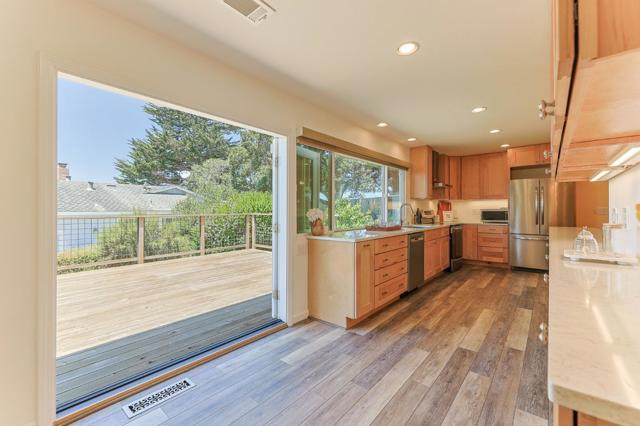 9355 Holly Oak Way, Salinas CA: https://media.crmls.org/mediaz/ddc98d45-cd6c-4fdf-afc1-92b9d27f78b0.jpg