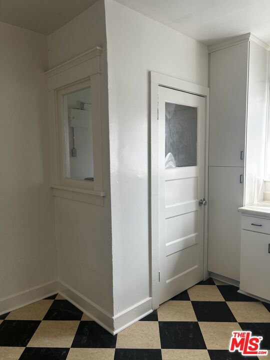 543 S Chicago Street, Los Angeles CA: https://media.crmls.org/mediaz/ddc9ba91-21dd-41ca-b1c0-6b2721f81cf9.jpg