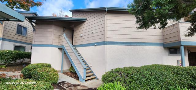 3040 CHARWOOD Court, Spring Valley CA: https://media.crmls.org/mediaz/ddcad09e-b696-4bb5-9666-476dd5c0f753.jpg