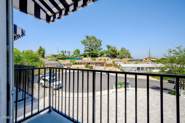 Detail Gallery Image 19 of 26 For 12323 Foxcroft Pl, Granada Hills,  CA 91344 - 3 Beds | 2/1 Baths