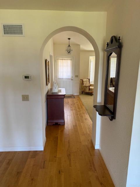 Detail Gallery Image 5 of 16 For 1633 Willowspring Dr. N., Encinitas,  CA 92024 - 4 Beds | 2 Baths