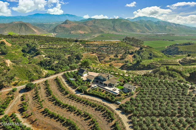 10255 Presilla Road, Santa Rosa CA: https://media.crmls.org/mediaz/ddcc3756-c8d6-4d35-b297-2a665589a90c.jpg