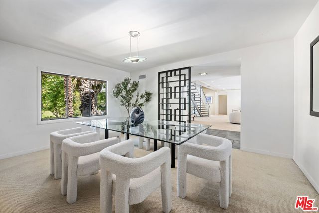 515 Warner Avenue, Los Angeles CA: https://media.crmls.org/mediaz/ddcc4c6e-a24e-4836-b0e0-ab3818963261.jpg