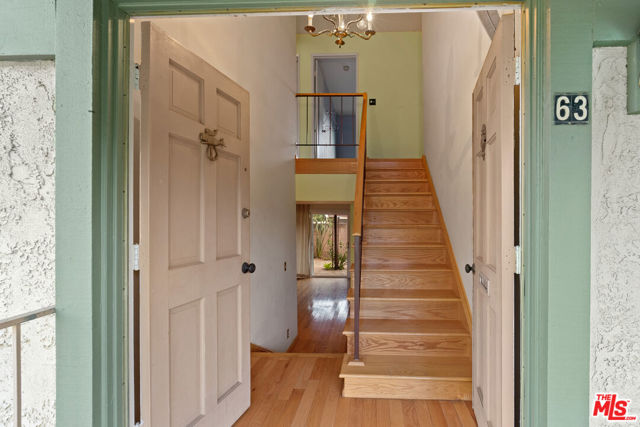 18933 Kittridge Street, 63 photo 2