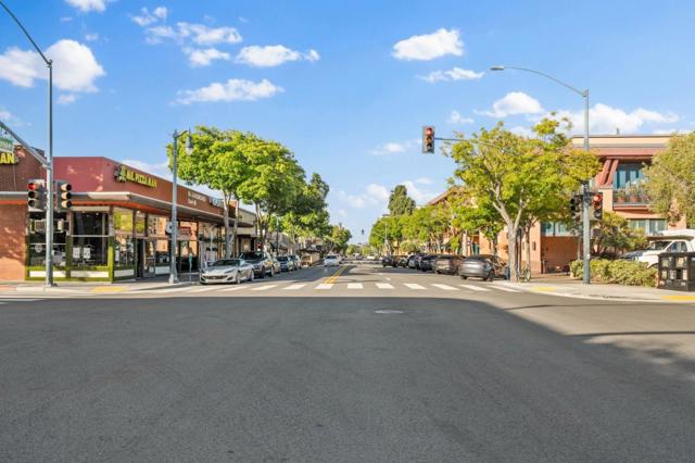 10 9th Avenue, San Mateo CA: https://media.crmls.org/mediaz/ddcc4e04-822e-4bb4-9a2f-306bddd4bc5c.jpg