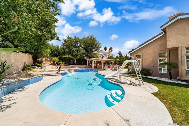 14058 Pearson CT, Rancho Cucamonga CA: https://media.crmls.org/mediaz/ddcc5686-be44-4524-a958-2df7c7746882.jpg