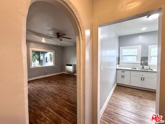 1151 E 15th Street, Long Beach CA: https://media.crmls.org/mediaz/ddccfa96-be93-482d-8520-d842fab10a6a.jpg