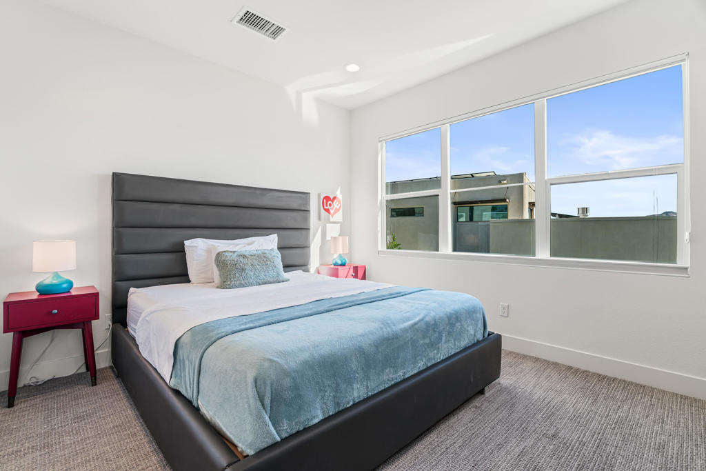 MLS #219138512PS image #30