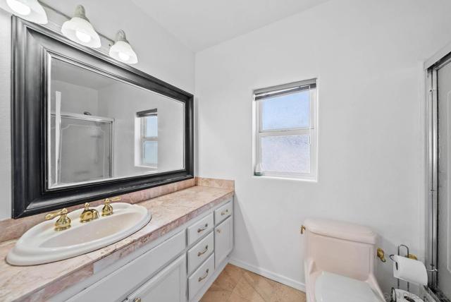 2492 Royal Saint James Dr, El Cajon CA: https://media.crmls.org/mediaz/ddcefac1-bdd8-49c7-8aa7-41b4586165d3.jpg