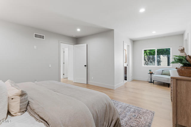 Detail Gallery Image 15 of 33 For 3034 Rollings Ave, Thousand Oaks,  CA 91360 - 5 Beds | 3 Baths