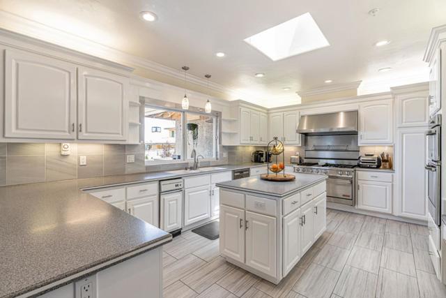 25061 Hidden Mesa Court, Monterey CA: https://media.crmls.org/mediaz/ddcf0d07-b2e4-44b1-81c5-f614632d5782.jpg