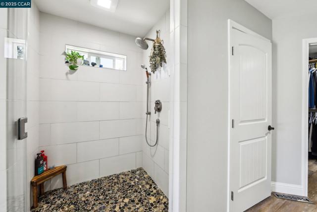 91 Lozoya Way, Oakley CA: https://media.crmls.org/mediaz/ddcf4454-4f09-461c-a960-ca1512712432.jpg