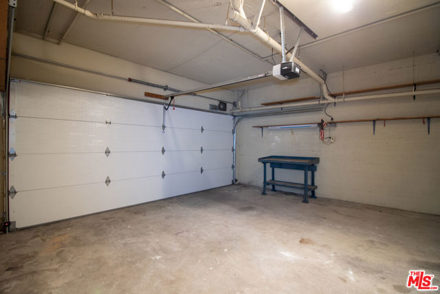 1132 19th Street, Santa Monica CA: https://media.crmls.org/mediaz/ddcf613d-356b-49f1-9d51-d9069a24f68d.jpg