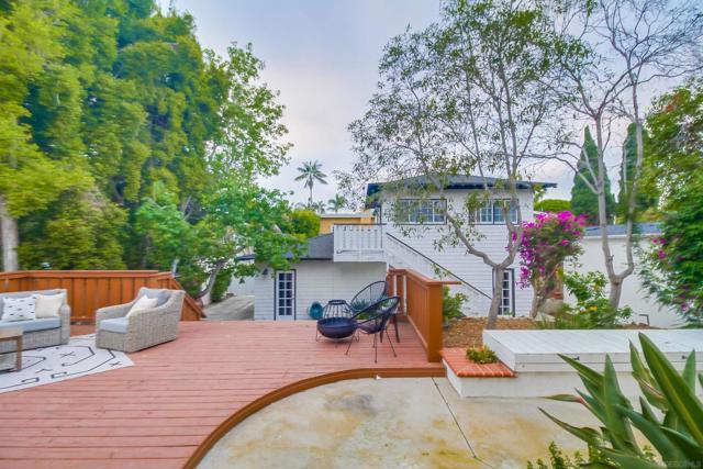 1864 Sunset Blvd, San Diego CA: https://media.crmls.org/mediaz/ddd14521-2295-4fed-933c-1e8cb9fd9c8b.jpg