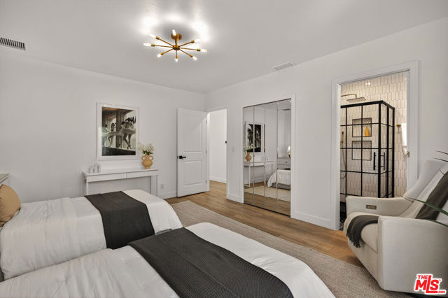 2603 Crestmoore Place, Los Angeles CA: https://media.crmls.org/mediaz/ddd1b222-9f95-4a9a-9e6b-809d40d9fa94.jpg