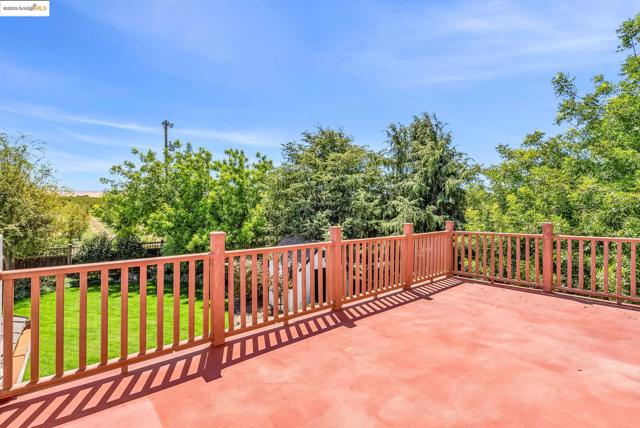 11081 BRENTWOOD BLVD., Brentwood CA: https://media.crmls.org/mediaz/ddd1d165-2c7e-4e76-a449-4e0400009e1a.jpg