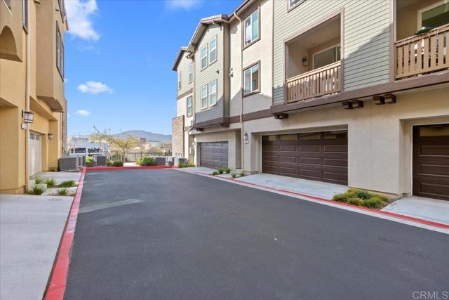 177 Mission Villas Rd, San Marcos CA: https://media.crmls.org/mediaz/ddd1d24e-5dc8-4fb8-a955-ece5426933bd.jpg