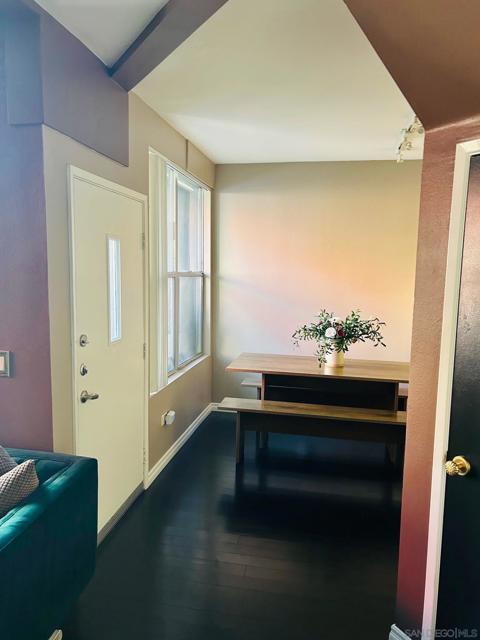 101 Market Street, San Diego CA: https://media.crmls.org/mediaz/ddd1dfcb-aa5c-453f-93e7-c3e8bab50ec9.jpg