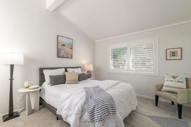 28002 Oakshire Drive, Carmel CA: https://media.crmls.org/mediaz/ddd215cc-2205-44b9-91b7-01dfbf9b5820.jpg