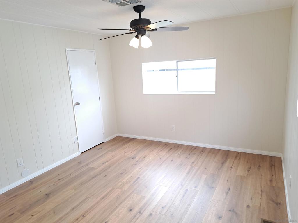 MLS #250026383SD image #22