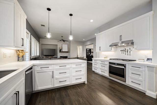 48864 Pear Street, Indio CA: https://media.crmls.org/mediaz/ddd4fc33-3625-4946-a6c3-1cbff7b18fd9.jpg