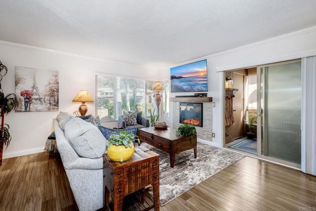 Detail Gallery Image 8 of 43 For 10250 Caminito Cuervo #15,  –,  CA 92108 - 2 Beds | 2 Baths