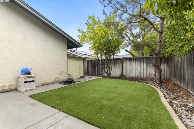 5145 Springdale Ave, Pleasanton CA: https://media.crmls.org/mediaz/ddd754e6-ef8f-46fc-b510-3f3d1b9dc3a4.jpg