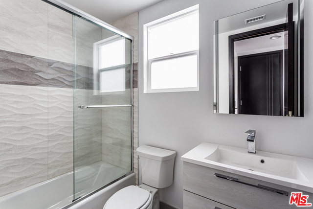 205 IRENA Avenue, Redondo Beach, California 90277, 5 Bedrooms Bedrooms, ,4 BathroomsBathrooms,Residential,Sold,IRENA,17275834