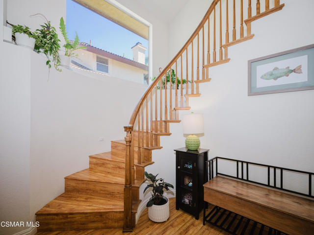 552 Fairfield Road, Simi Valley CA: https://media.crmls.org/mediaz/ddd84b67-e59b-4095-85dc-292f90993457.jpg