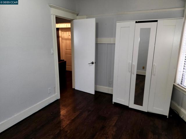 2510 E 21st ST, Oakland CA: https://media.crmls.org/mediaz/ddd8546c-c2c3-40ac-9ff2-00d7525ebea4.jpg